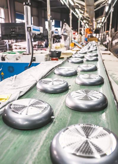 物聯(lián)網(wǎng)技術(shù)研發(fā)賦能企業(yè)，內(nèi)外貿(mào)“兩頭甜”的智慧轉(zhuǎn)型之路